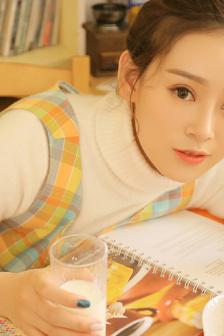 丰满女老板的引诱